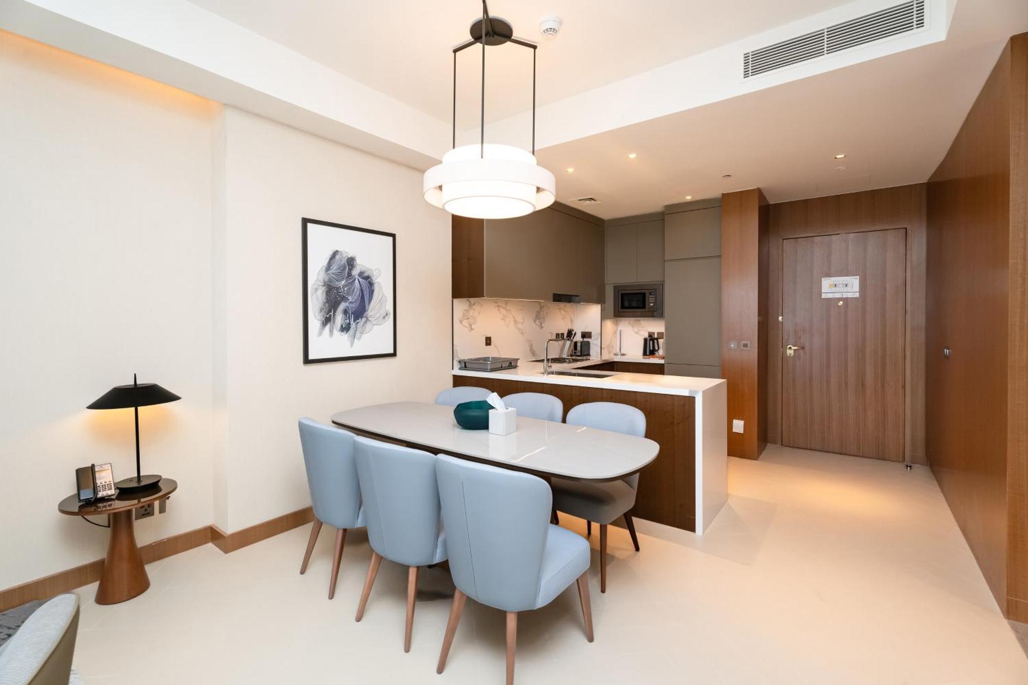 Escape24 - Address Opera - 2br High Floor Downtown