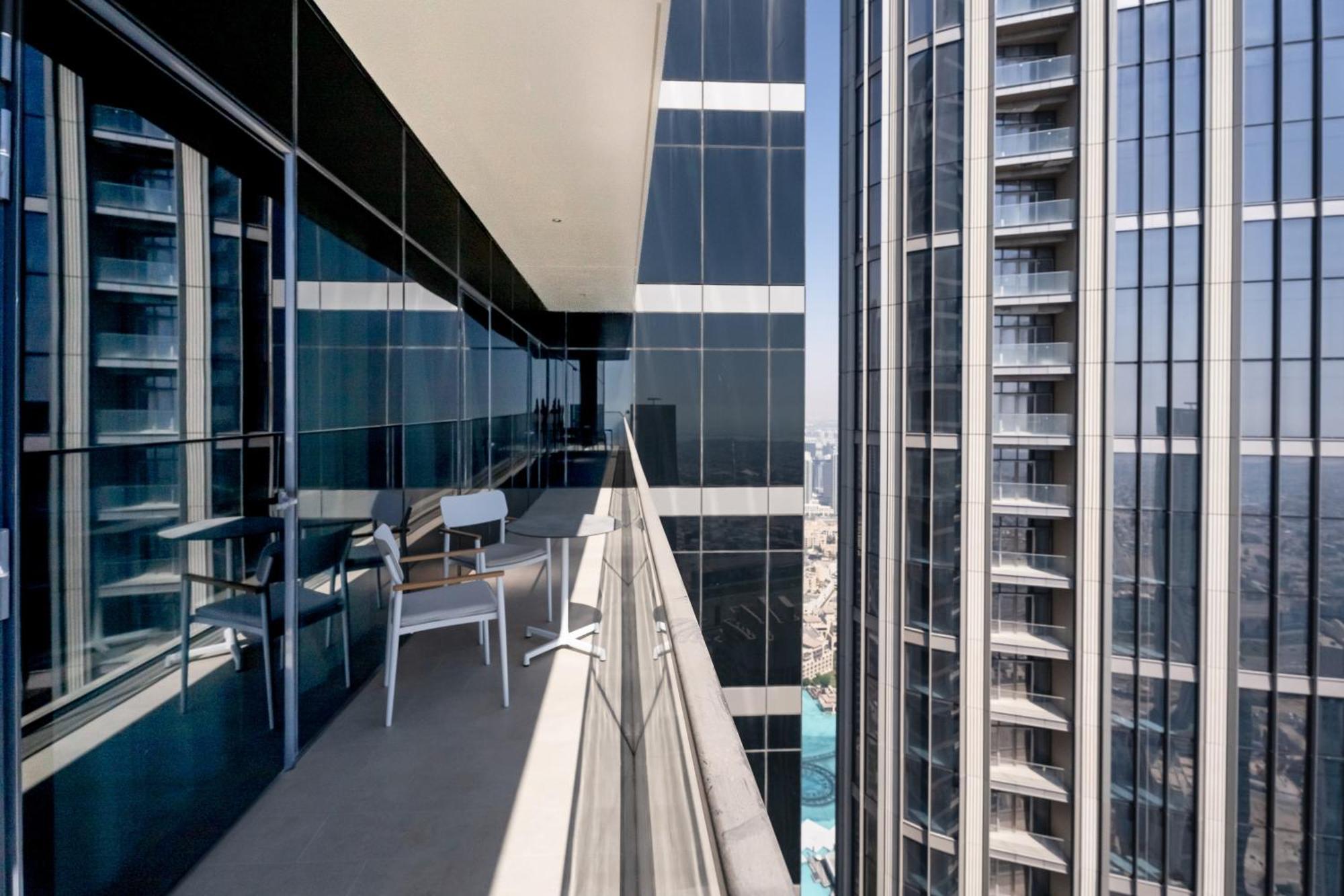 Escape24 - Address Opera - 2br High Floor Downtown Apartment *
