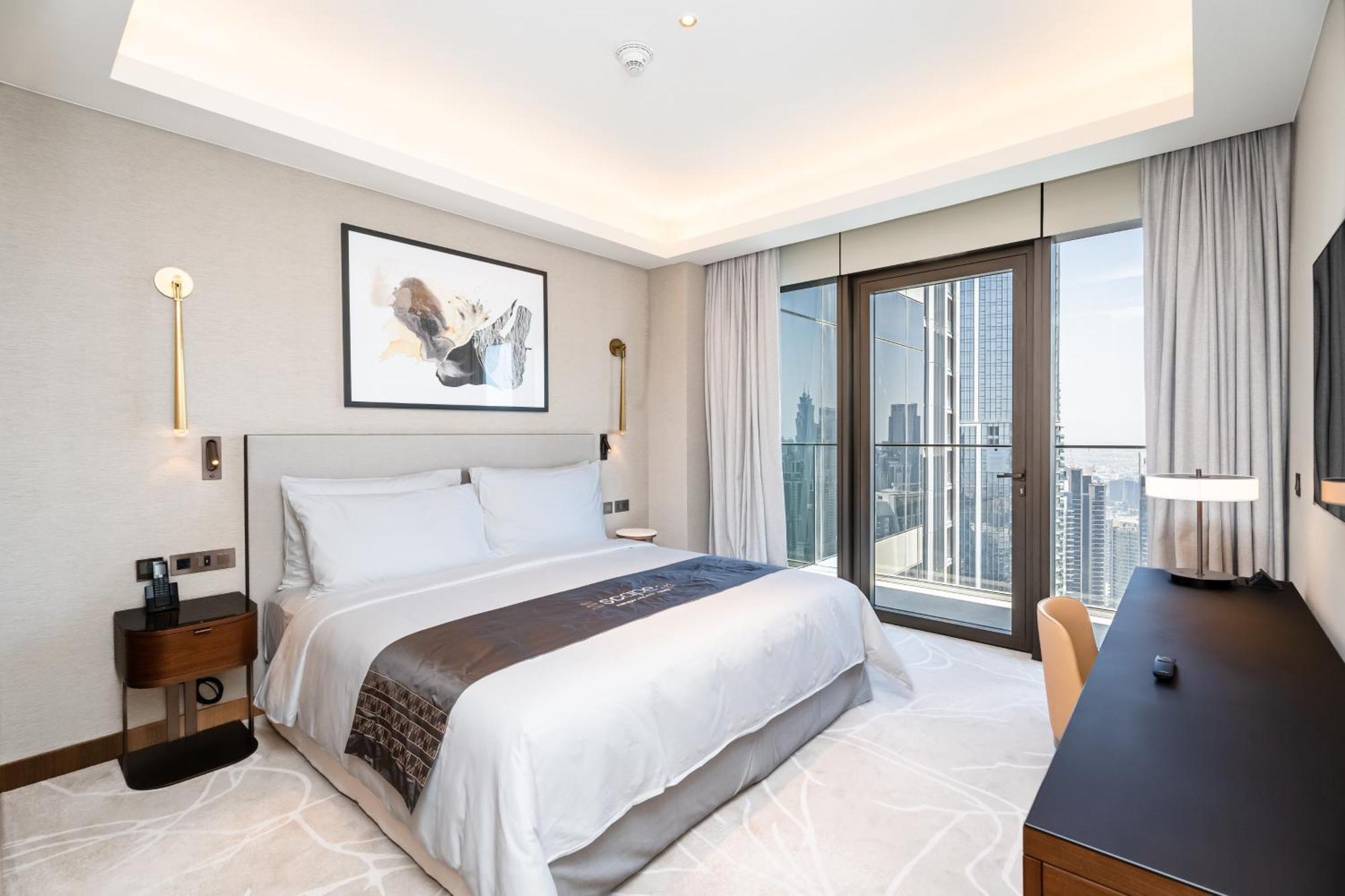 Escape24 - Address Opera - 2br High Floor Downtown